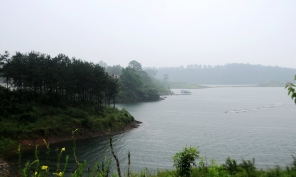 水利風(fēng)景區(qū)直通車之鲇魚山國家水利風(fēng)景區(qū)之庫區(qū)風(fēng)光